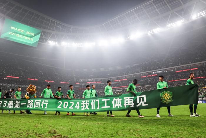 千寻从娇气无知到豁达坚强这一性格上的转变，通过这两段友情得到了充分的体现。